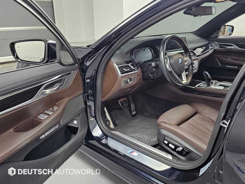 BMW 7시리즈 7시리즈 (G11) 740Li xDrive M SPORT 스포츠 이미지 11