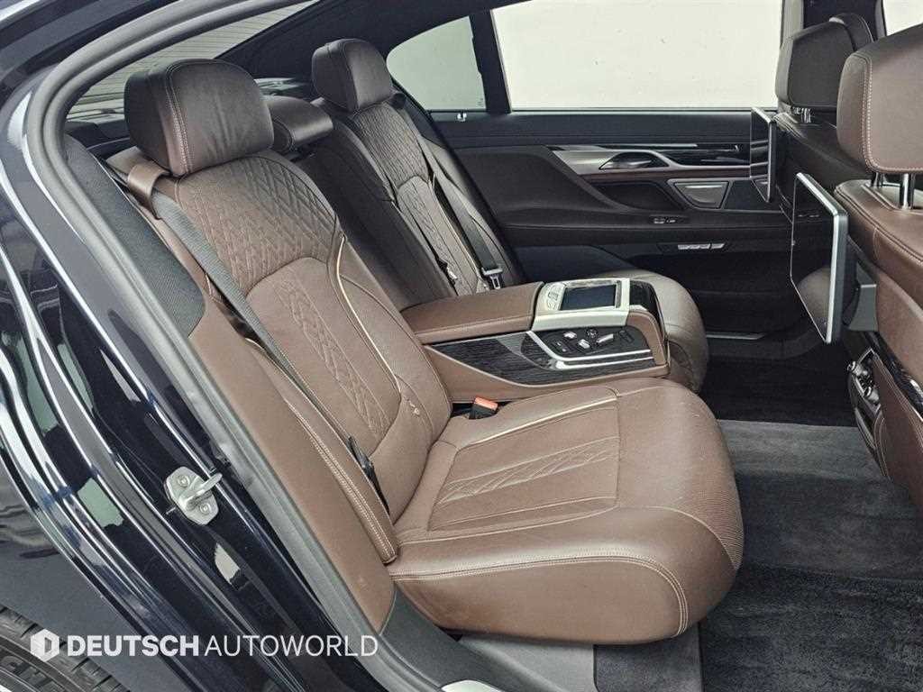 BMW 7시리즈 7시리즈 (G11) 740Li xDrive M SPORT 스포츠 이미지 12