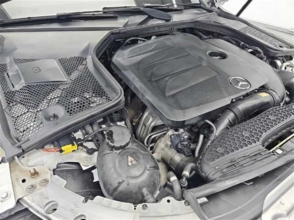 벤츠 C 클래스 C클래스 W205 C200 아방가르드 이미지 5