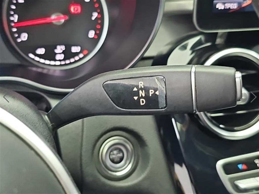 벤츠 C 클래스 C클래스 W205 C200 아방가르드 이미지 8