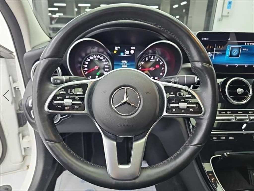 벤츠 C 클래스 C클래스 W205 C200 아방가르드 이미지 9