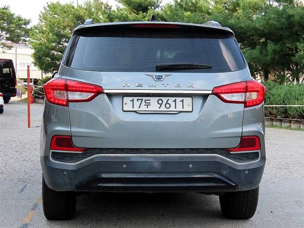 KG모빌리티(쌍용) 렉스턴 G4렉스턴 디젤 2.2 4WD 헤리티지 이미지 4