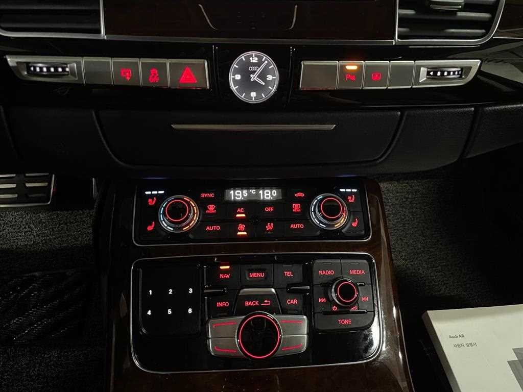 아우디 A8 뉴A8 3.0 TFSI 콰트로 LWB 이미지 10