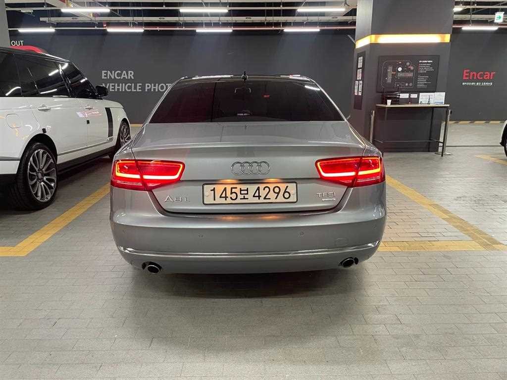 아우디 A8 뉴A8 3.0 TFSI 콰트로 LWB 이미지 3