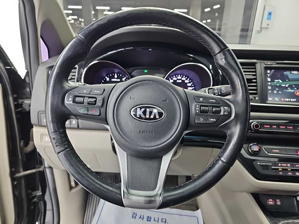 기아 카니발 올 뉴 카니발 디젤 9인승 프레스티지 이미지 9
