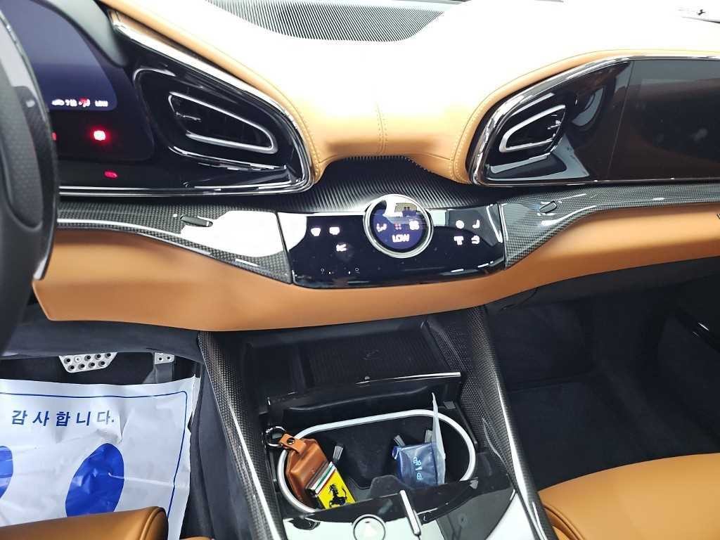 페라리 푸로산게 6.5 V12 이미지 10