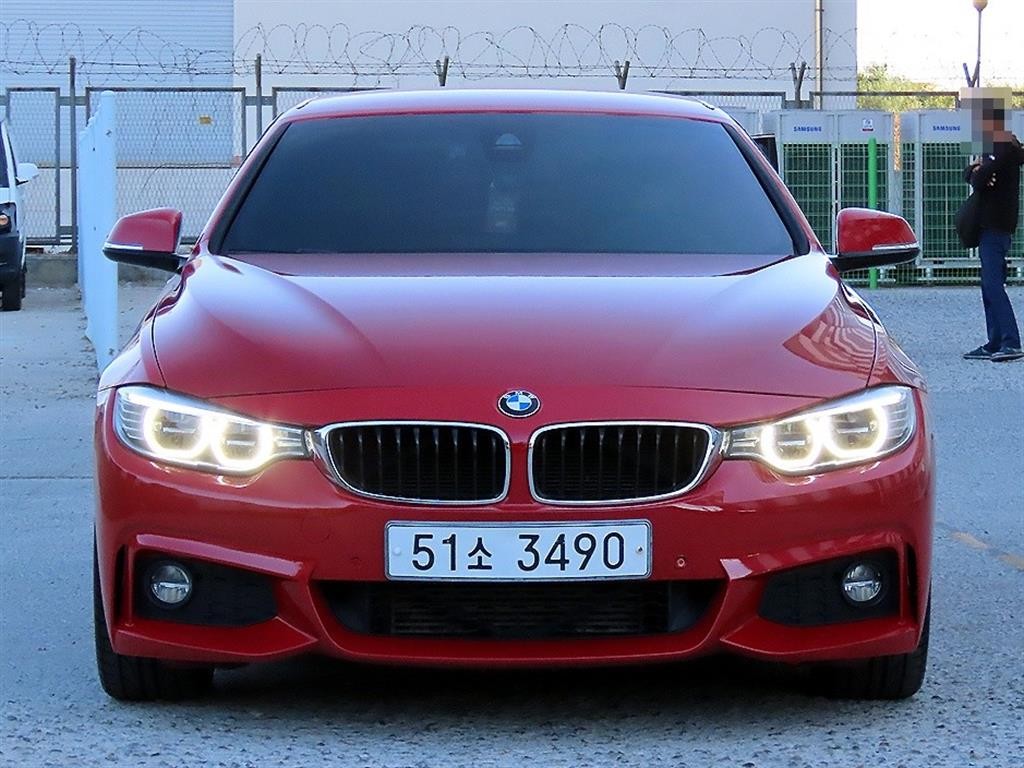 BMW 4시리즈 4시리즈 (F32) 428i 컨버터블 M 스포츠 이미지 1