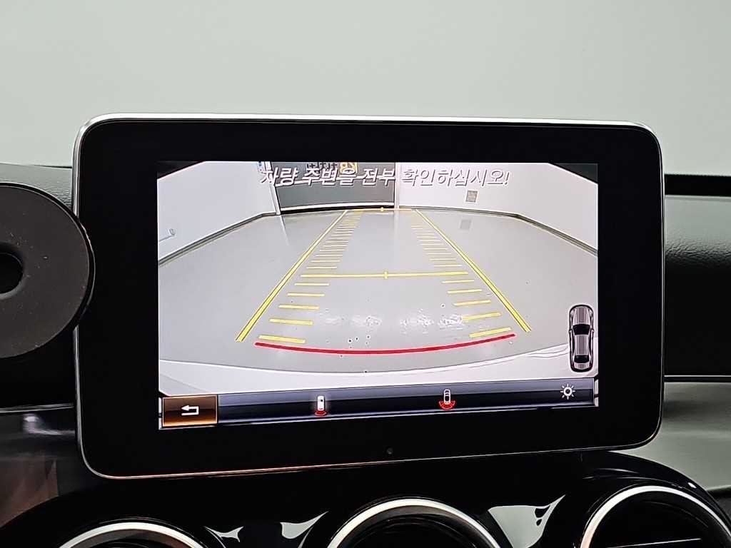 벤츠 C 클래스 C클래스 W205 C200 아방가르드 이미지 15