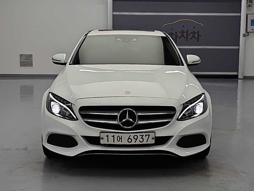 벤츠 C 클래스 C클래스 W205 C200 아방가르드 이미지 2