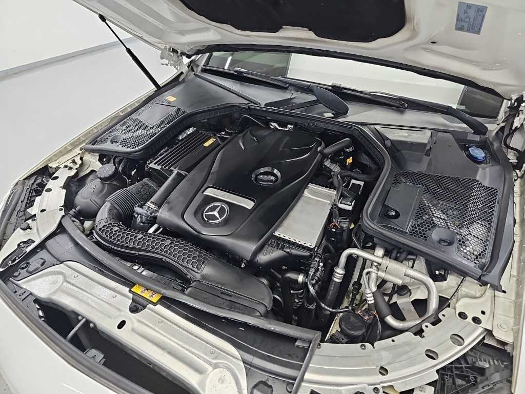 벤츠 C 클래스 C클래스 W205 C200 아방가르드 이미지 5