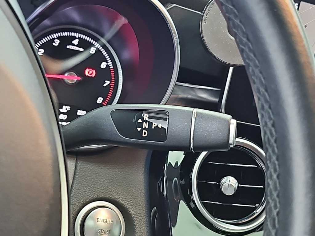 벤츠 C 클래스 C클래스 W205 C200 아방가르드 이미지 8