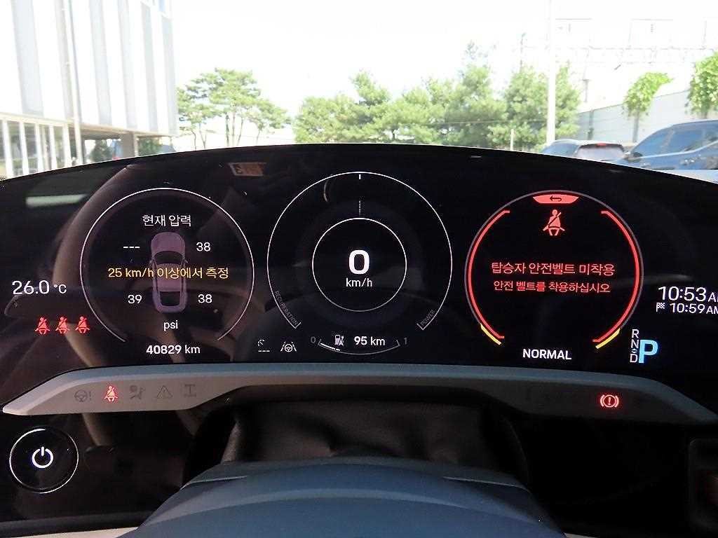 포르쉐 타이칸 베이스 이미지 9