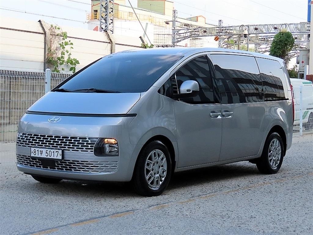 현대 스타리아 2WD 디젤 카고 모던 3인승 이미지 2