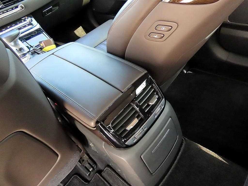 제네시스 EQ900 3.3 T-GDI AWD 프리미엄 럭셔리 이미지 15