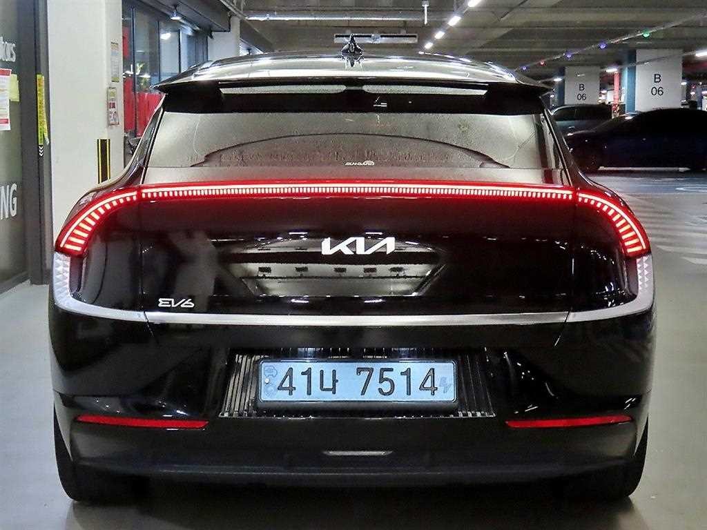 기아 EV6 롱레인지 어스 이미지 5