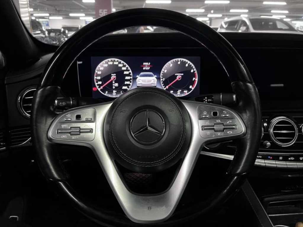 벤츠 S 클래스 S클래스-W222 마이바흐 S 560 4MATIC 이미지 7