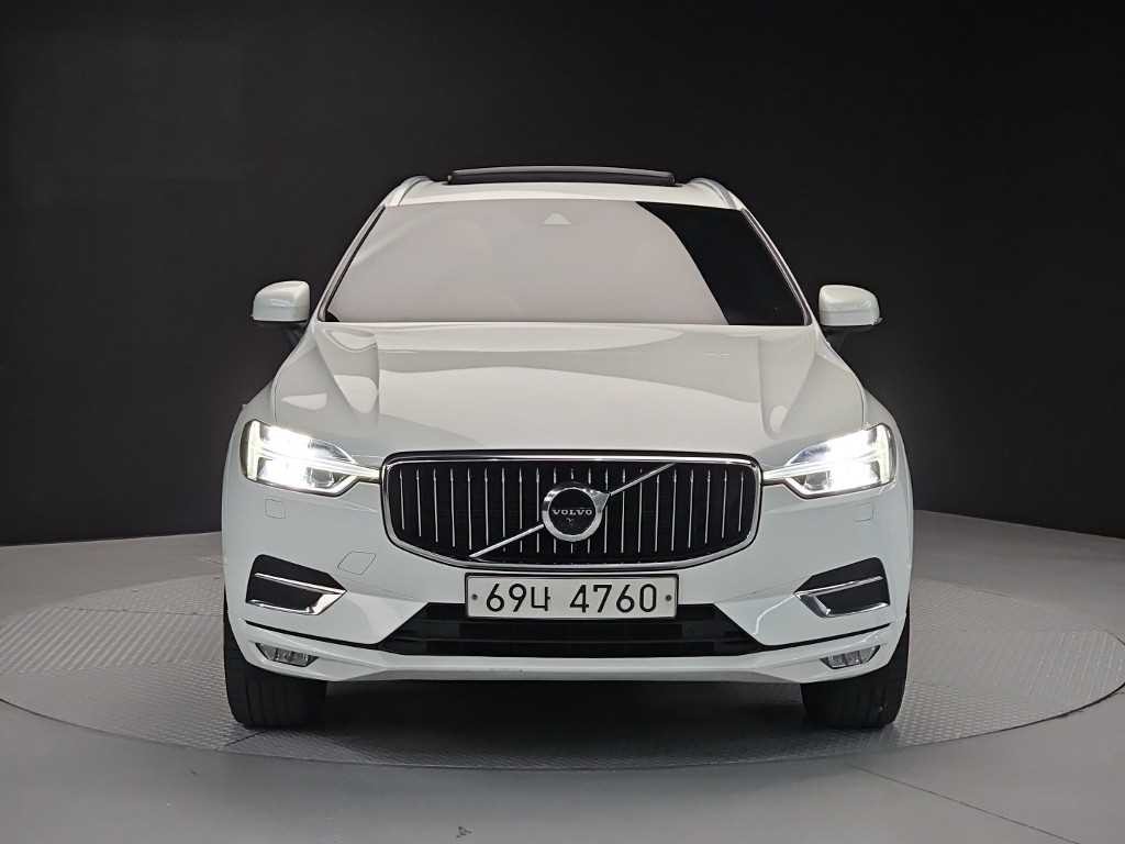 볼보 XC60 XC60(2세대) D4 AWD 인스크립션 이미지 2