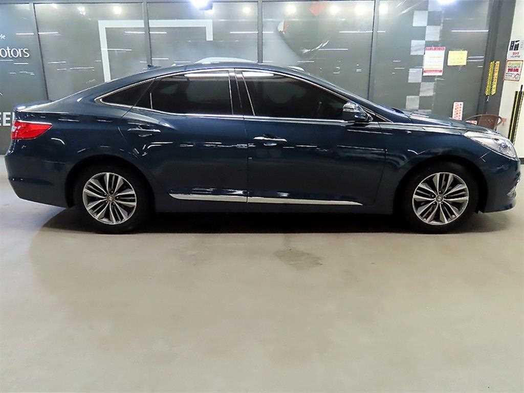 현대 그랜저 그랜저 HG HG240 MODERN 이미지 3