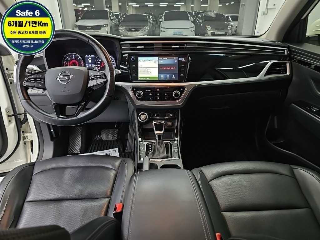 KG모빌리티(쌍용) 코란도 뷰티풀코란도 2WD 디젤 1.6 딜라이트 이미지 7