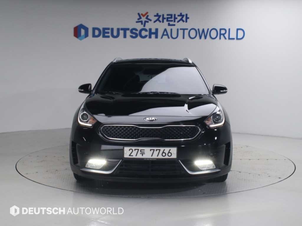 기아 니로 1.6 하이브리드 럭셔리 이미지 3