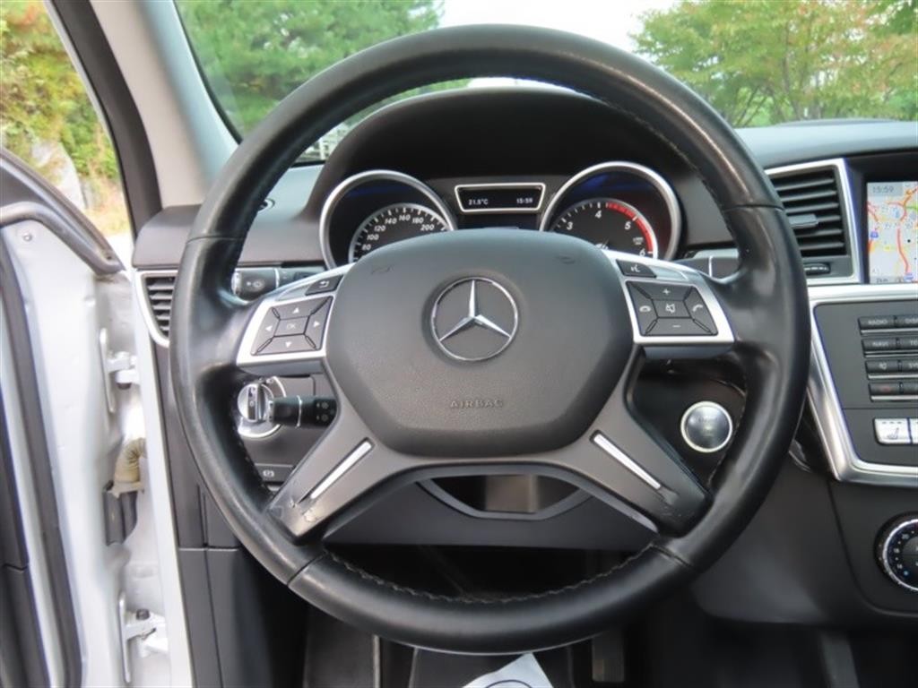 벤츠 M 클래스 뉴 M클래스 W166 ML350 블루텍 4매틱 이미지 14