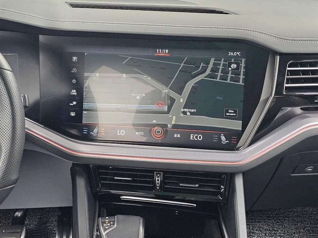 폭스바겐 투아렉 투아렉 3세대 3.0 TDI R라인 이미지 14