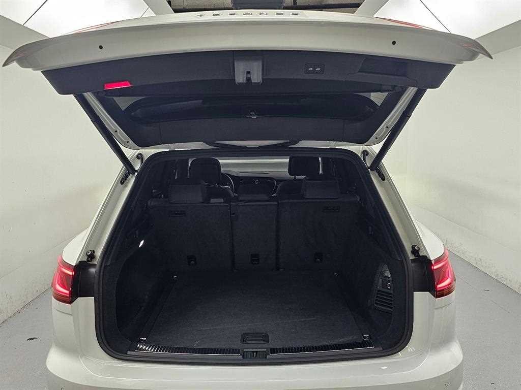 폭스바겐 투아렉 투아렉 3세대 3.0 TDI R라인 이미지 19