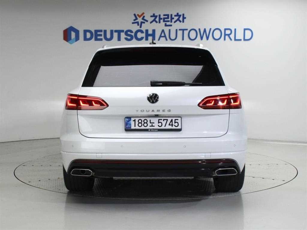 폭스바겐 투아렉 투아렉 3세대 3.0 TDI R라인 이미지 4