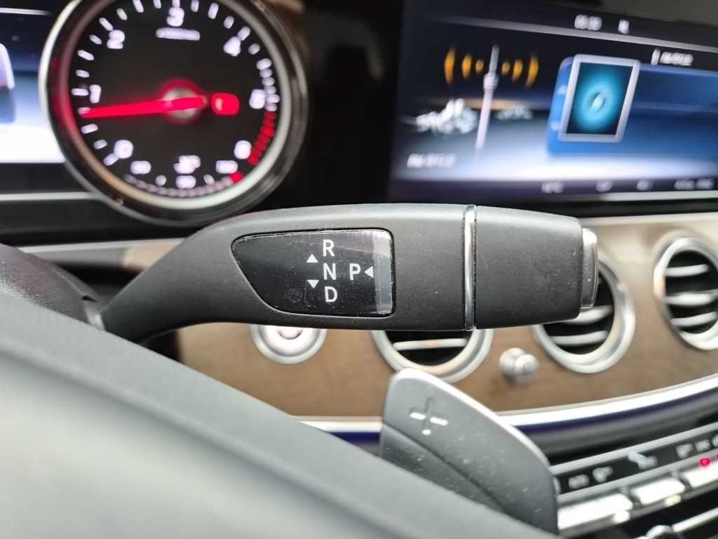 벤츠 E 클래스 E-클래스 W213 E220d 4MATIC 익스클루시브 이미지 10
