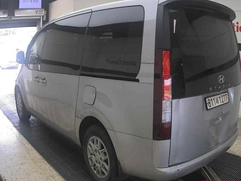현대 스타리아 2WD 디젤 카고 모던 3인승 이미지 2