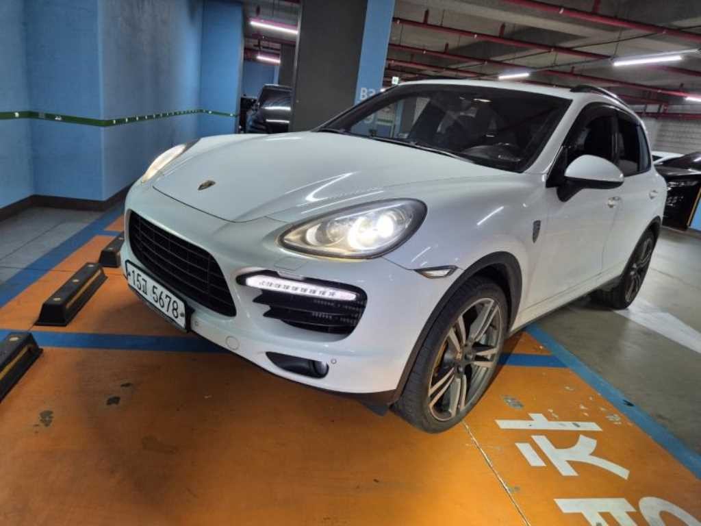 포르쉐 카이엔 뉴 카이엔 3.0 디젤 이미지 1