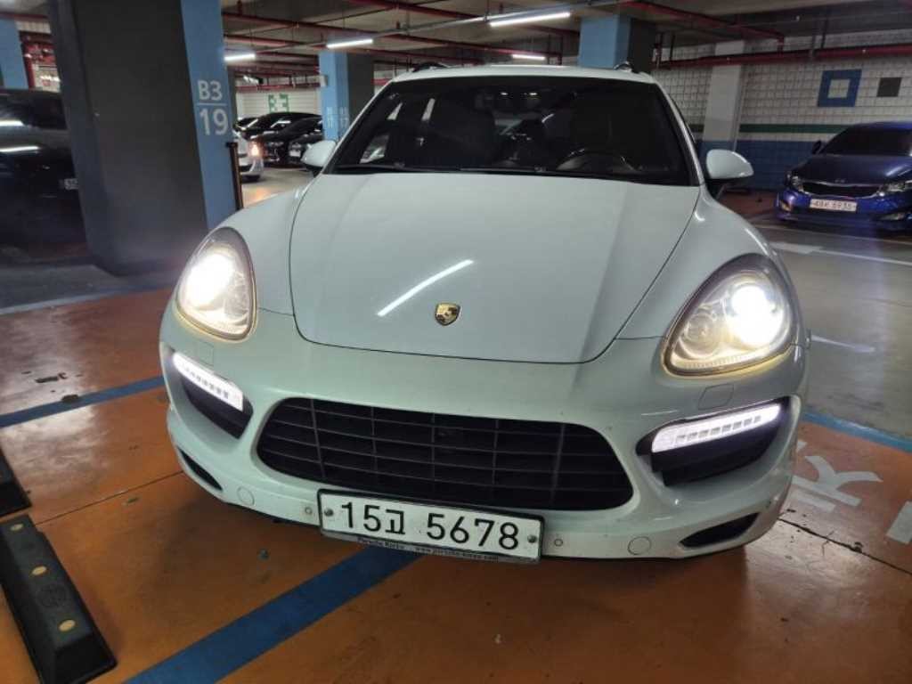 포르쉐 카이엔 뉴 카이엔 3.0 디젤 이미지 2