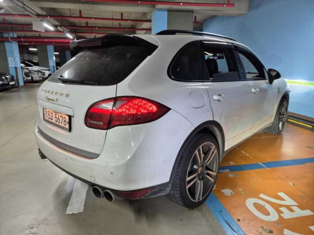포르쉐 카이엔 뉴 카이엔 3.0 디젤 이미지 6