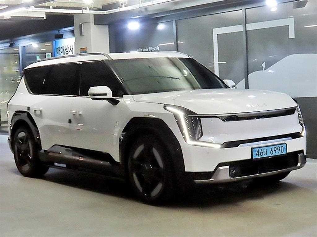 기아 EV9 롱레인지 4WD 어스 이미지 2