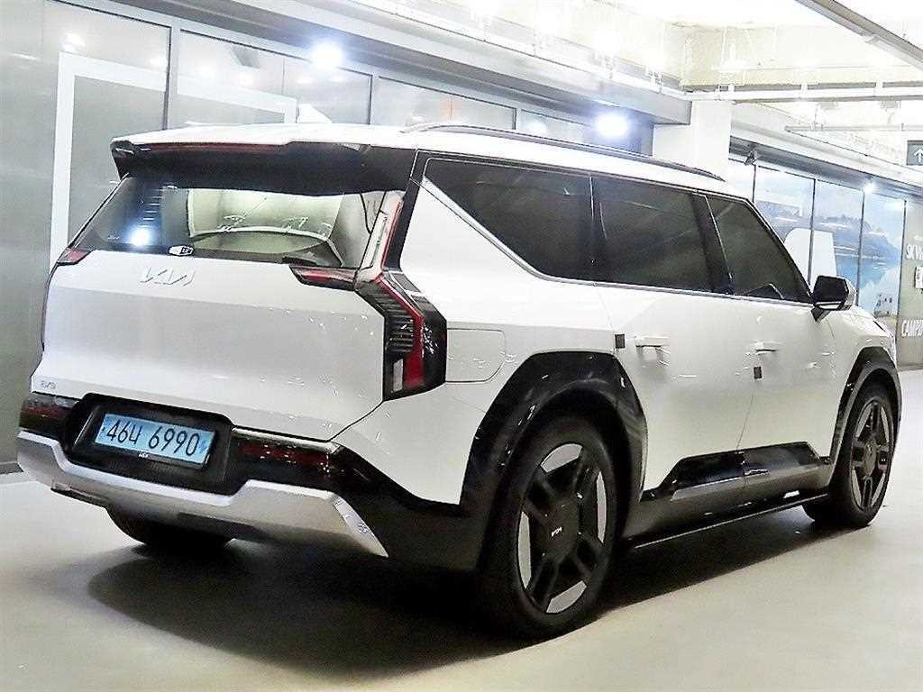 기아 EV9 롱레인지 4WD 어스 이미지 4