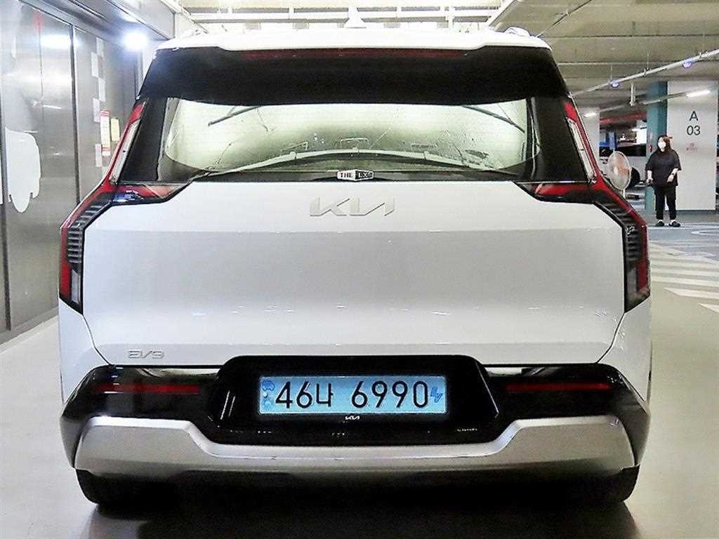 기아 EV9 롱레인지 4WD 어스 이미지 5