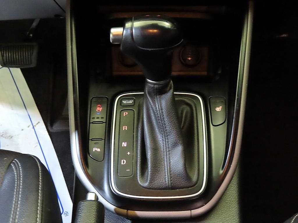 기아 카렌스 더뉴 카렌스 1.7 VGT 프레스트지 이미지 12