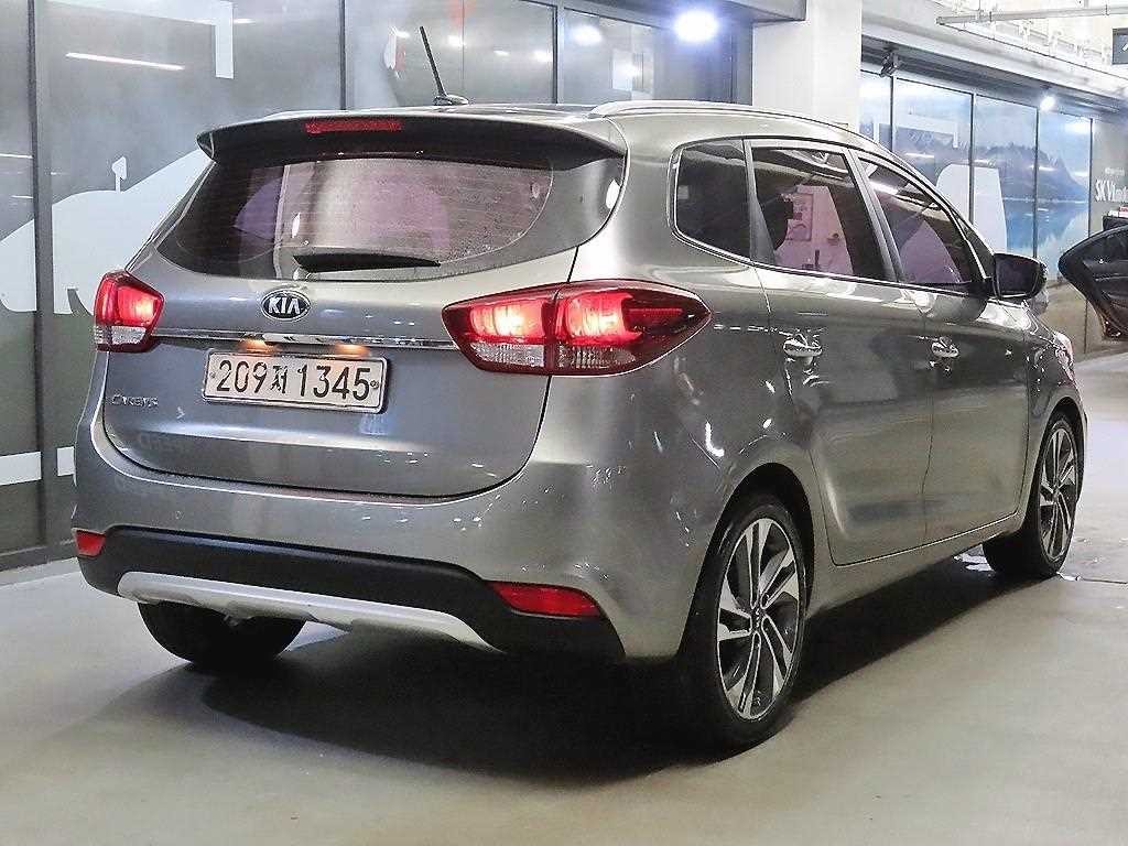 기아 카렌스 더뉴 카렌스 1.7 VGT 프레스트지 이미지 4