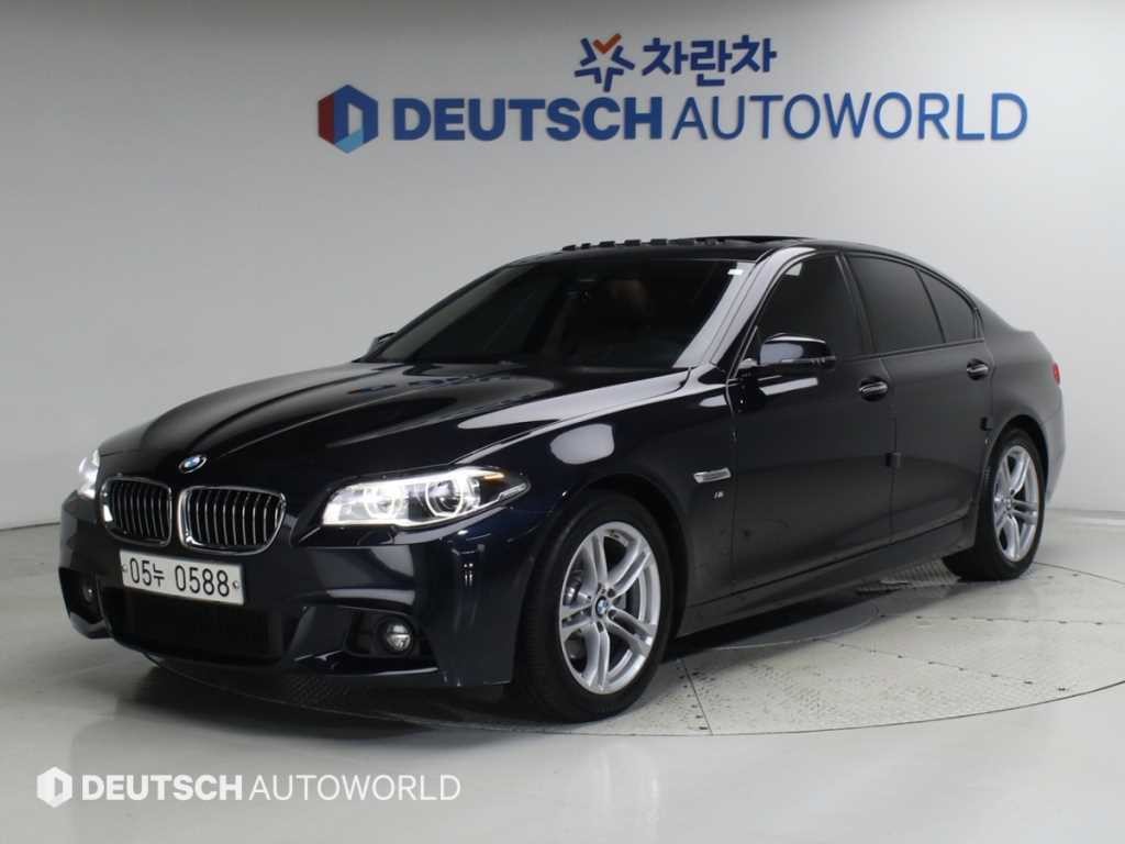 BMW 5시리즈 5시리즈 (F10) 520d xDrive M 에어로다이나믹 이미지 1