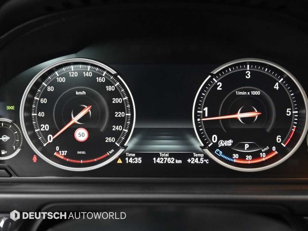 BMW 5시리즈 5시리즈 (F10) 520d xDrive M 에어로다이나믹 이미지 9