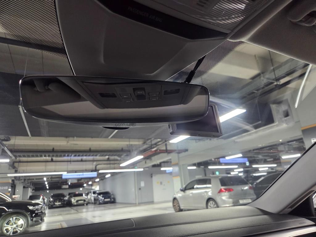 폭스바겐 아테온 2.0 TDI 프레스티지 이미지 14