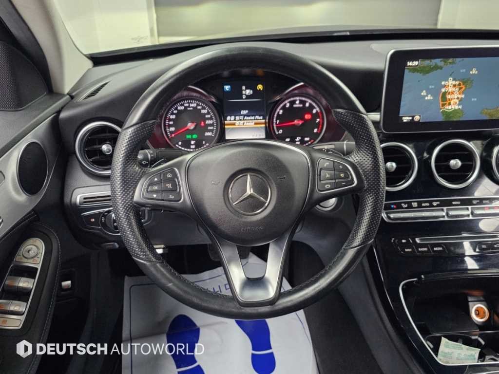벤츠 C 클래스 C클래스 W205 C200 이미지 13