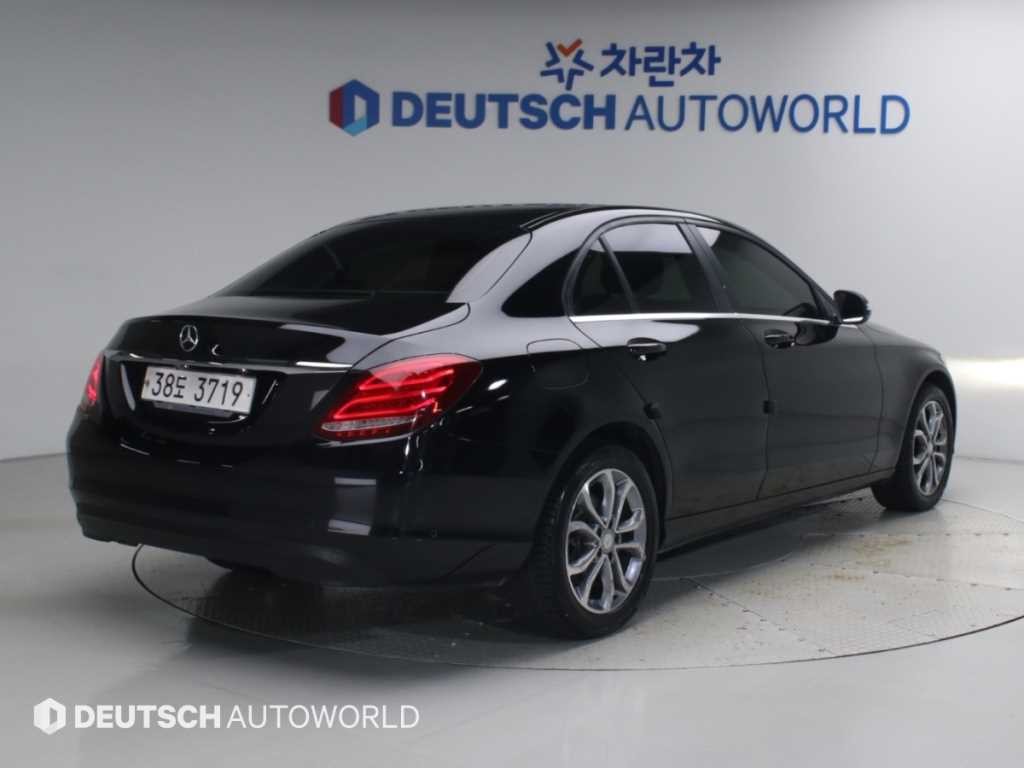 벤츠 C 클래스 C클래스 W205 C200 이미지 2