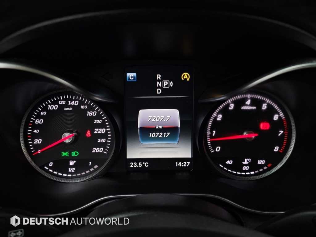 벤츠 C 클래스 C클래스 W205 C200 이미지 8
