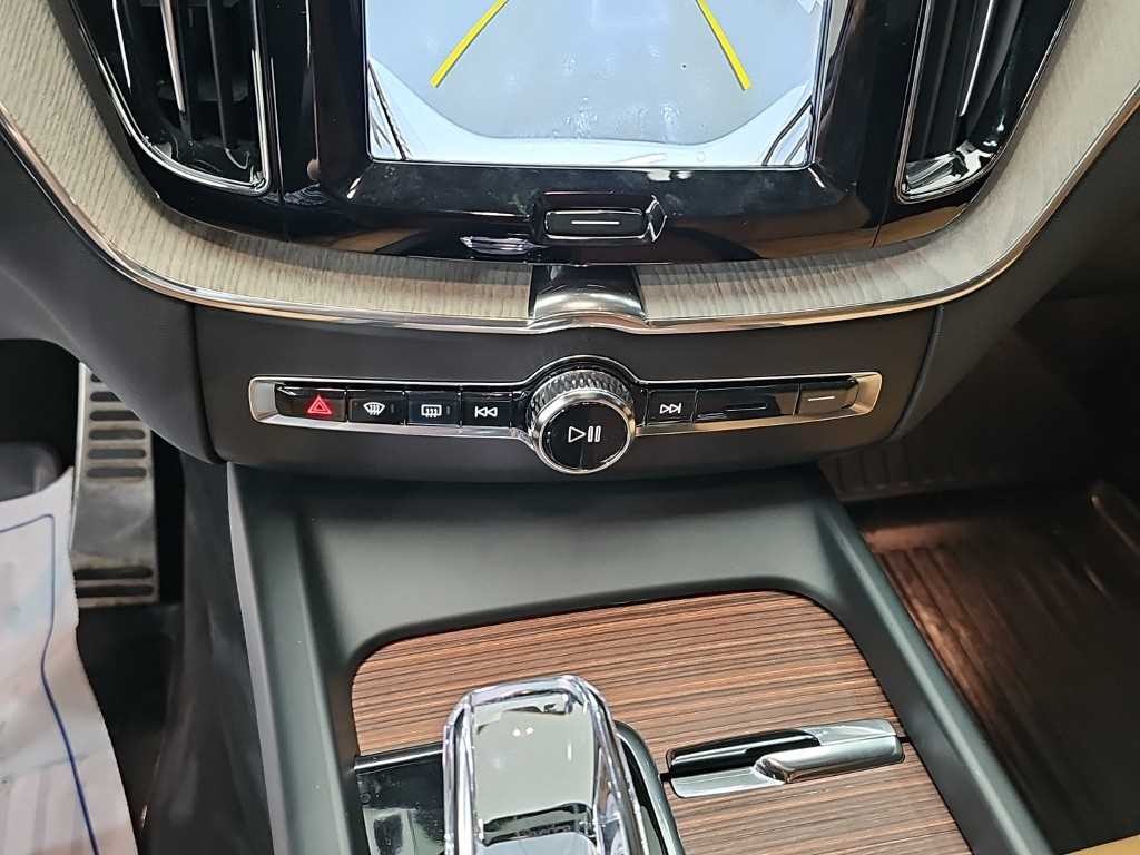 볼보 XC60 XC60(2세대) T8 AWD 얼티메이트 브라이트 이미지 10