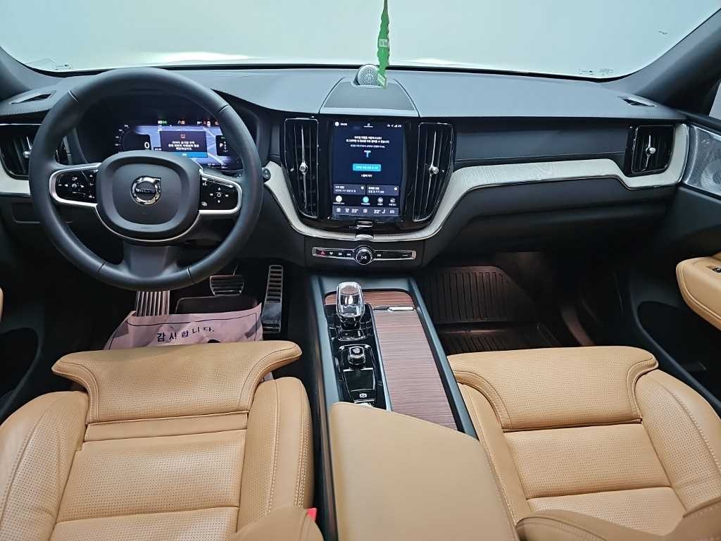볼보 XC60 XC60(2세대) T8 AWD 얼티메이트 브라이트 이미지 7