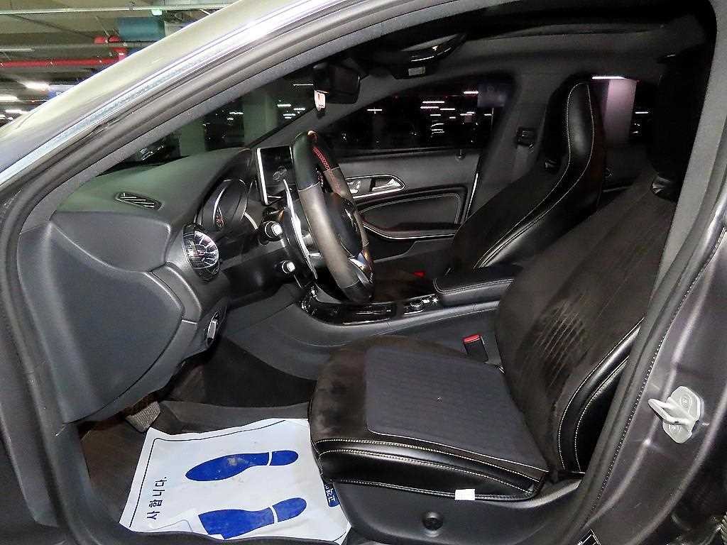 벤츠 CLA 클래스 CLA클래스 CLA 250 4MATIC 이미지 6