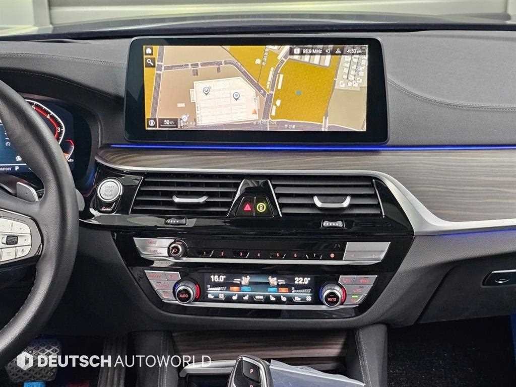 BMW 5시리즈 5시리즈 (G30) 530i xDrive 럭셔리 이미지 14