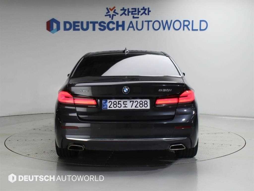 BMW 5시리즈 5시리즈 (G30) 530i xDrive 럭셔리 이미지 4