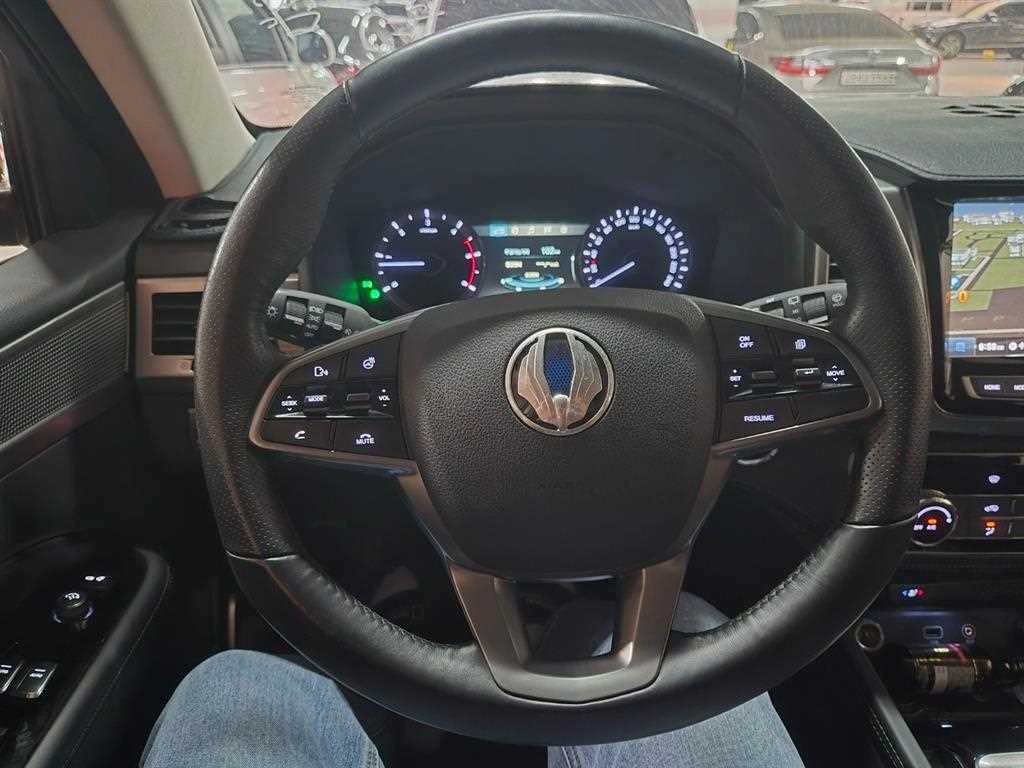 KG모빌리티(쌍용) 렉스턴 G4렉스턴 디젤 2.2 4WD 유라시아 에디션 이미지 9